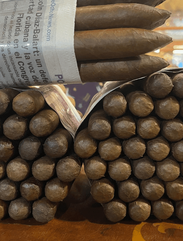 10 2 La Flama de Cuba